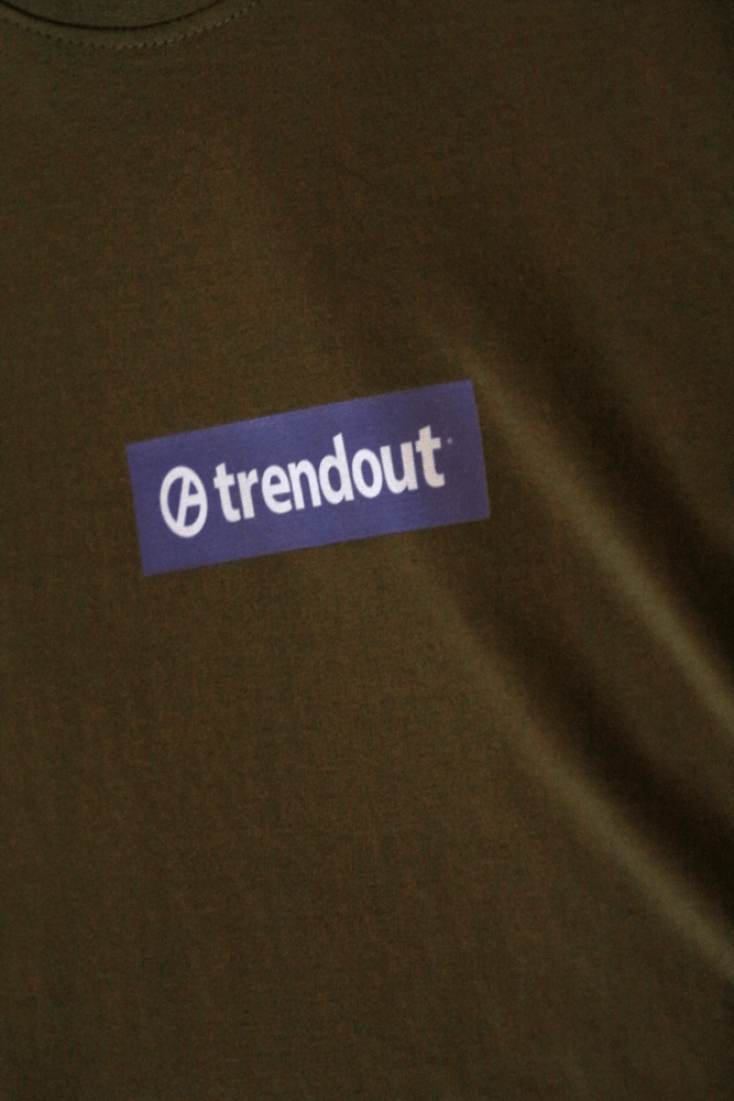 T-shirt Trendout Kaki - Trendout.pt
