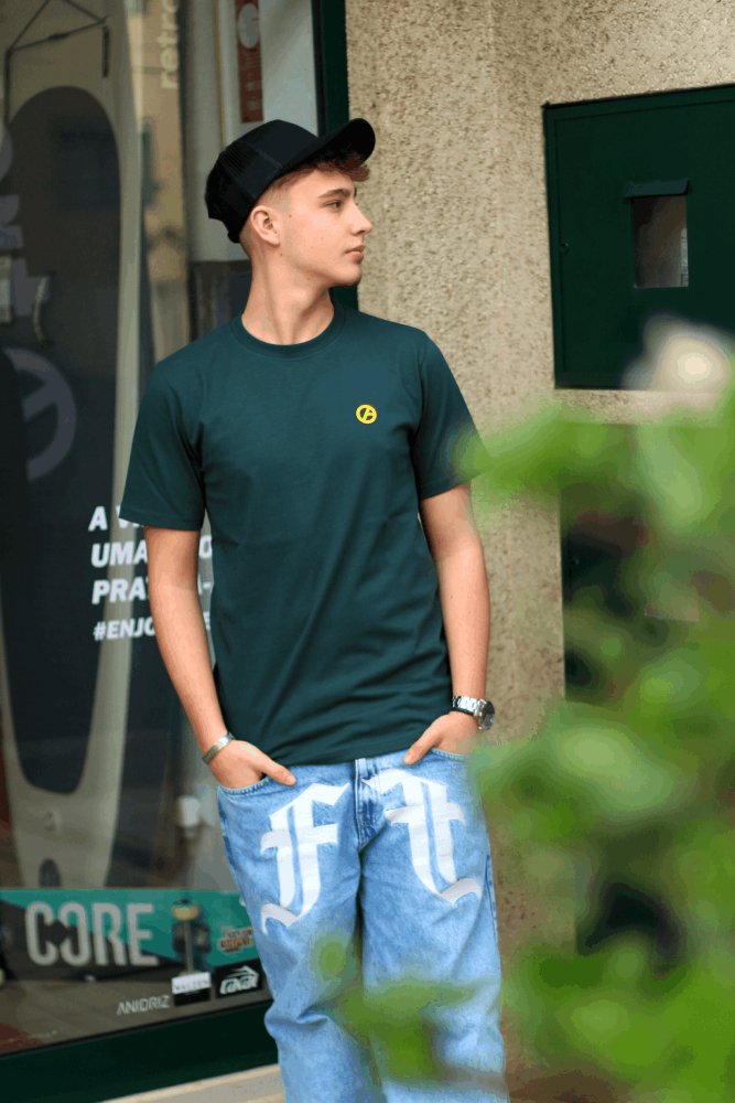 T-shirt Trendout Wild - Regular Fit - Trendout.pt