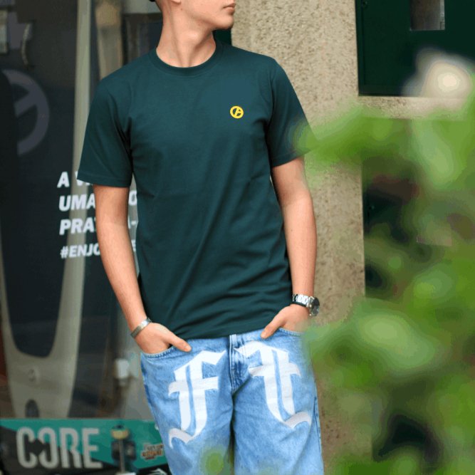 T-shirt Trendout Wild - Regular Fit - Trendout.pt