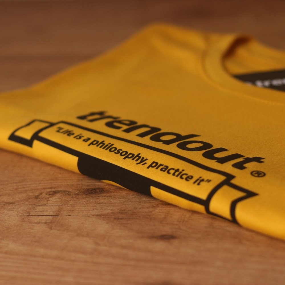 T - shirt Trendout Flag - Trendout.pt